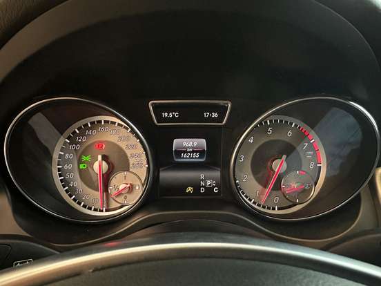 MERCEDES-BENZ-CLA 250-2016