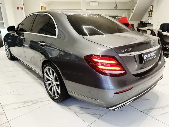 MERCEDES-BENZ-E 250-2.0 CGI GASOLINA EXCLUSIVE 9G-TRONIC MERCEDES-BENZ-E 250-2016