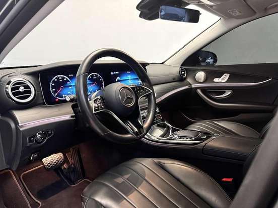 MERCEDES-BENZ-E 300-2021