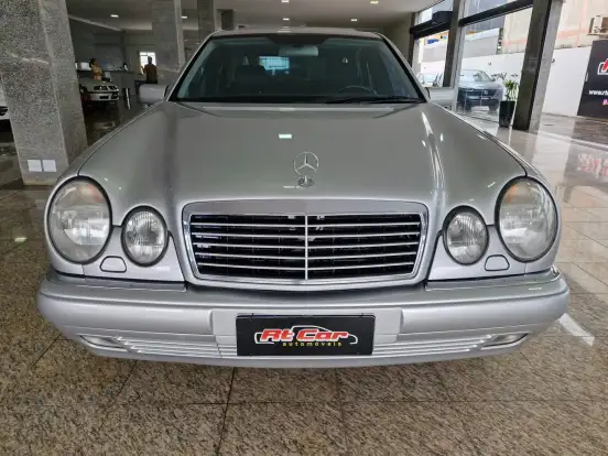 MERCEDES-BENZ-E 320-3.2 AVANTGARDE V6 GASOLINA 4P AUTOMÁTICO MERCEDES-BENZ-E 320-1998