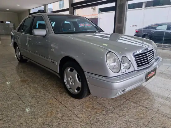 MERCEDES-BENZ-E 320-3.2 AVANTGARDE V6 GASOLINA 4P AUTOMÁTICO MERCEDES-BENZ-E 320-1998