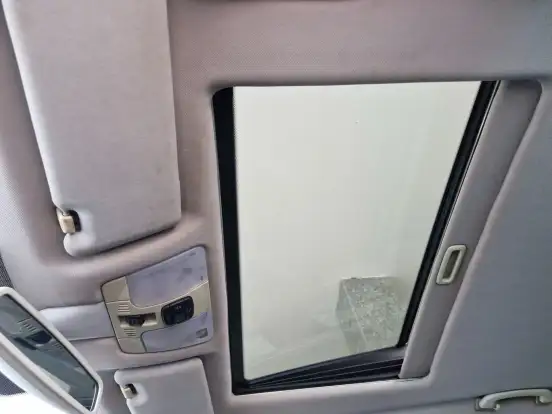 MERCEDES-BENZ-E 320-3.2 AVANTGARDE V6 GASOLINA 4P AUTOMÁTICO MERCEDES-BENZ-E 320-1998