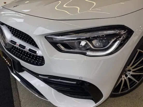 MERCEDES-BENZ-GLA 200-2022