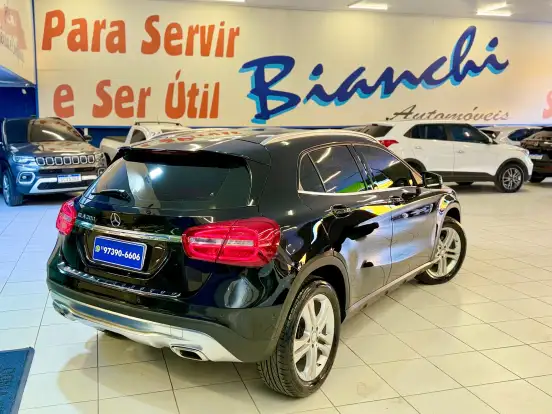 MERCEDES-BENZ-GLA 200-1.6 CGI ADVANCE 16V TURBO FLEX 4P AUTOMÁTICO MERCEDES-BENZ-GLA 200-2017