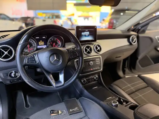 MERCEDES-BENZ-GLA 200-1.6 CGI ADVANCE 16V TURBO FLEX 4P AUTOMÁTICO MERCEDES-BENZ-GLA 200-2017