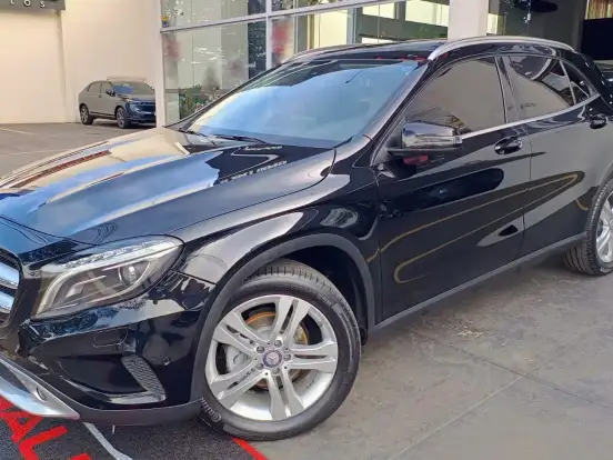 MERCEDES-BENZ-GLA 200-1.6 CGI ENDURO 16V TURBO FLEX 4P AUTOMÁTICO MERCEDES-BENZ-GLA 200-2017