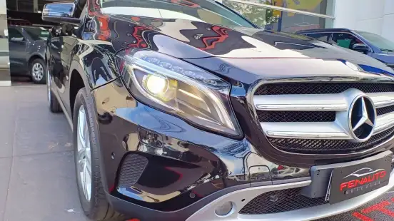 MERCEDES-BENZ-GLA 200-2017