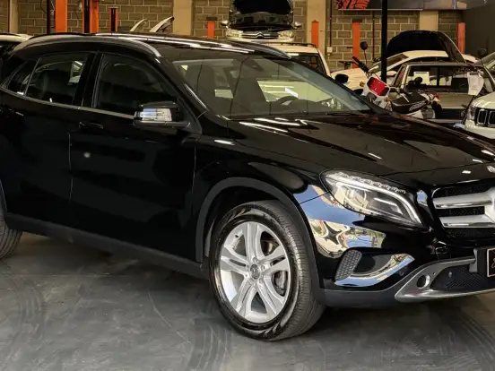 MERCEDES-BENZ-GLA 200-1.6 CGI ENDURO 16V TURBO FLEX 4P AUTOMÁTICO MERCEDES-BENZ-GLA 200-2016