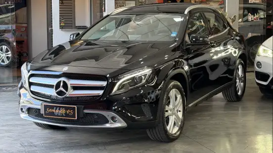 MERCEDES-BENZ-GLA 200-2016