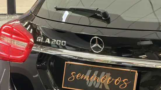 MERCEDES-BENZ-GLA 200-2016