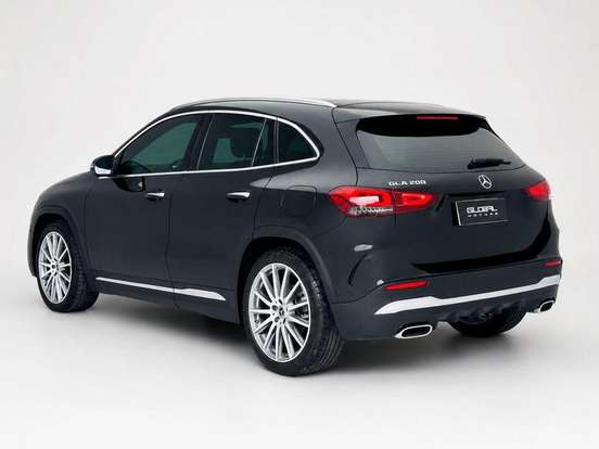 MERCEDES-BENZ-GLA 200-2022