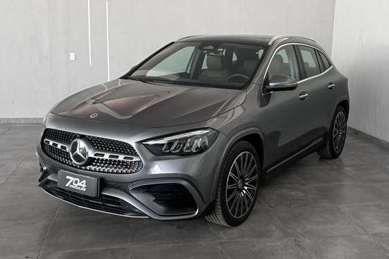 MERCEDES-BENZ-GLA 200-2024