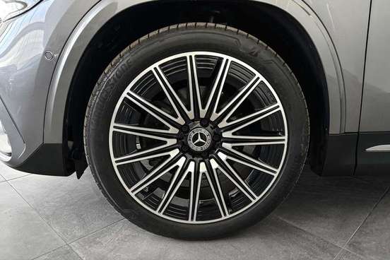 MERCEDES-BENZ-GLA 200-2024