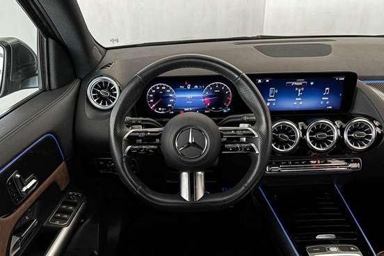 MERCEDES-BENZ-GLA 200-1.3 MHEV AMG LINE 7G-DCT MERCEDES-BENZ-GLA 200-2024