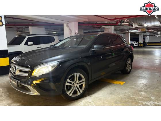 MERCEDES-BENZ GLA 200 1.6 CGI ADVANCE 16V TURBO FLEX 4P AUTOMÁTICO