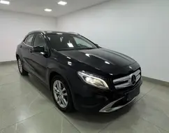 MERCEDES-BENZ GLA 200 1.6 CGI ADVANCE 16V TURBO GASOLINA 4P AUTOMÁTICO MERCEDES-BENZ GLA 200 1.6 CGI ADVANCE 16V TURBO GASOLINA 4P AUTOMÁTICO