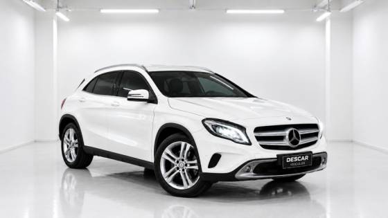 MERCEDES-BENZ GLA 200 1.6 CGI ENDURO 16V TURBO FLEX 4P AUTOMÁTICO