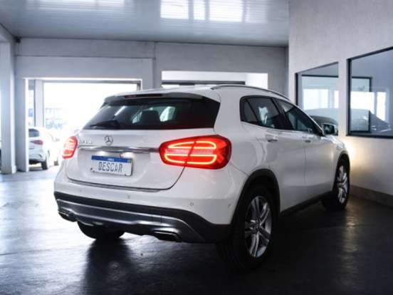 MERCEDES-BENZ-GLA 200-1.6 CGI ENDURO 16V TURBO FLEX 4P AUTOMÁTICO MERCEDES-BENZ-GLA 200-2016