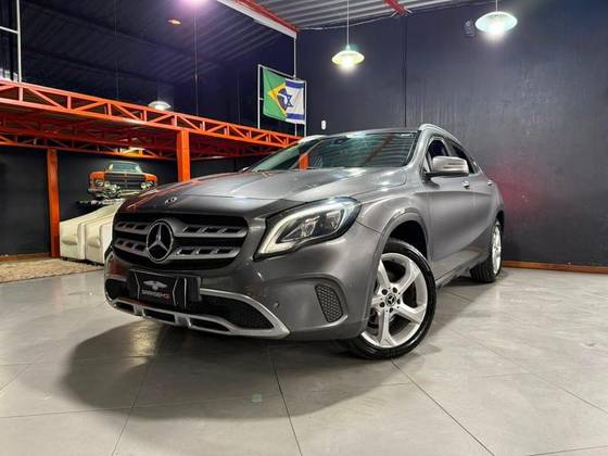 MERCEDES-BENZ GLA 200 1.6 CGI FLEX ADVANCE 7G-DCT