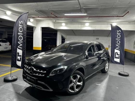 MERCEDES-BENZ GLA 200 1.6 CGI FLEX ADVANCE 7G-DCT