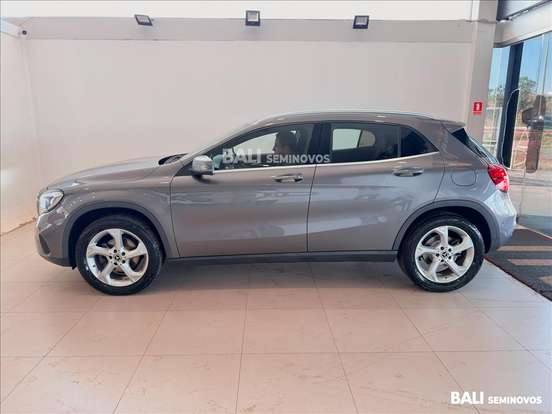 MERCEDES-BENZ-GLA 200-1.6 CGI FLEX ADVANCE 7G-DCT MERCEDES-BENZ-GLA 200-2019