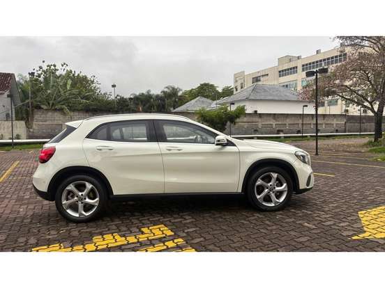 MERCEDES-BENZ-GLA 200-1.6 CGI FLEX ADVANCE 7G-DCT MERCEDES-BENZ-GLA 200-2017