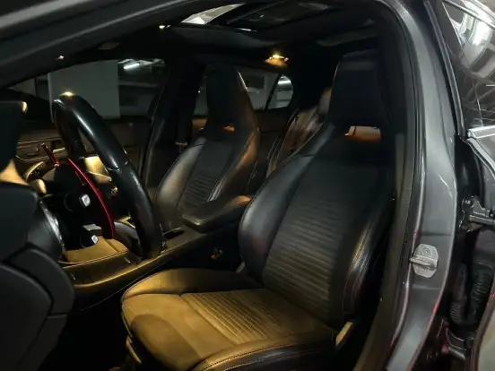 MERCEDES-BENZ-GLA 250-2.0 16V TURBO GASOLINA SPORT 4P AUTOMÁTICO MERCEDES-BENZ-GLA 250-2015