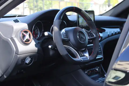 MERCEDES-BENZ-GLA 45 AMG-2.0 CGI GASOLINA 4MATIC SPEEDSHIFT MERCEDES-BENZ-GLA 45 AMG-2017
