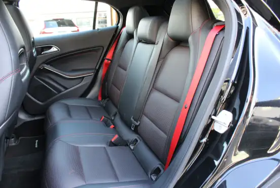 MERCEDES-BENZ-GLA 45 AMG-2017