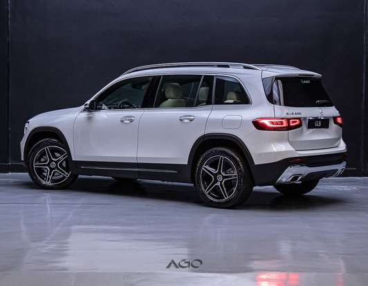 MERCEDES-BENZ-GLB 200-2022