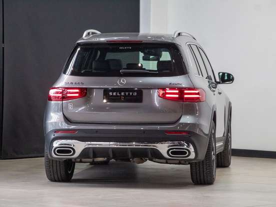MERCEDES-BENZ-GLB 220-2.0 MHEV AMG LINE 4MATIC 8G-DCT MERCEDES-BENZ-GLB 220-2024