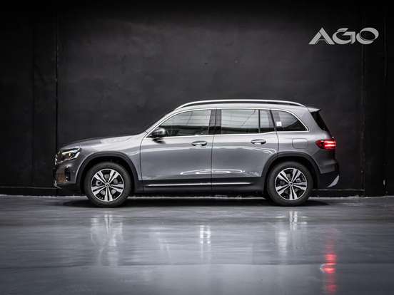 MERCEDES-BENZ-GLB 220-2025