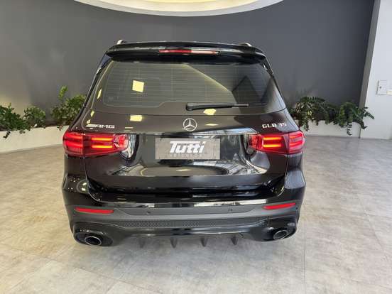 MERCEDES-BENZ-GLB 35 AMG-2024