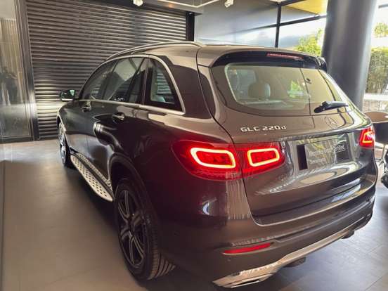 MERCEDES-BENZ-GLC 220d-2021