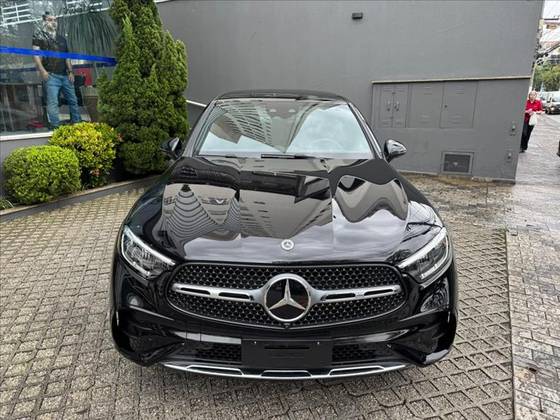 MERCEDES-BENZ GLC 300 2.0 MHEV AMG LINE COUPÉ 4MATIC 9G-TRONIC