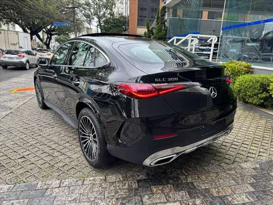 MERCEDES-BENZ-GLC 300-2026