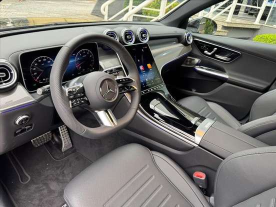 MERCEDES-BENZ-GLC 300-2026
