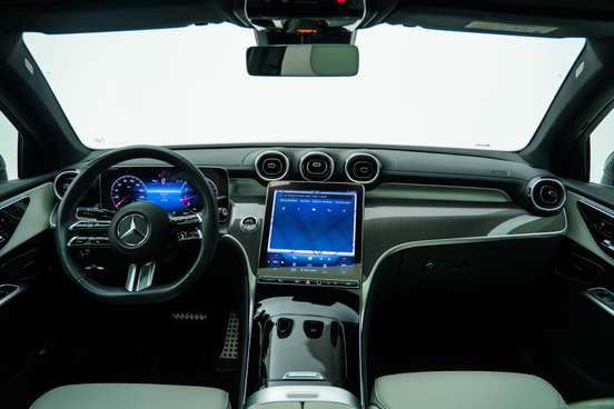 MERCEDES-BENZ-GLC 300-2023
