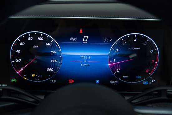 MERCEDES-BENZ-GLC 300-2023