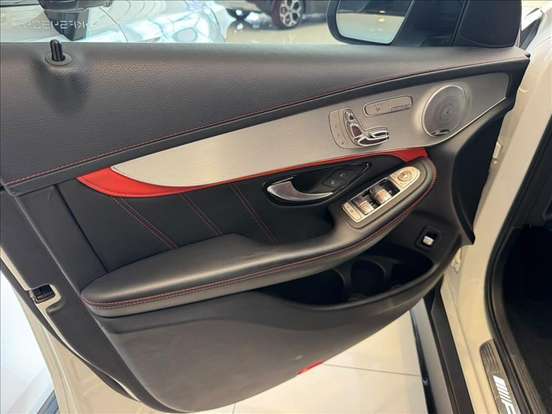 MERCEDES-BENZ-GLC 63 AMG-4.0 V8 TURBO GASOLINA 4MATIC+ SPEEDSHIFT MERCEDES-BENZ-GLC 63 AMG-2018