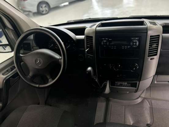MERCEDES-BENZ-SPRINTER-2.2 CHASSI STREET EXTRA LONGO 311 CDI DIESEL 3P MANUAL MERCEDES-BENZ-SPRINTER-2015