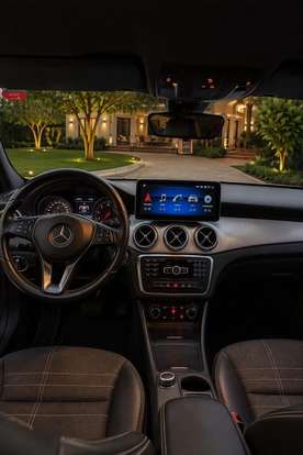 MERCEDES-BENZ-GLA 200-2015