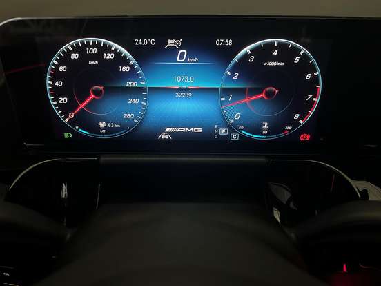 MERCEDES-BENZ-GLA 35 AMG-2.0 CGI GASOLINA 4MATIC SPEEDSHIFT MERCEDES-BENZ-GLA 35 AMG-2022