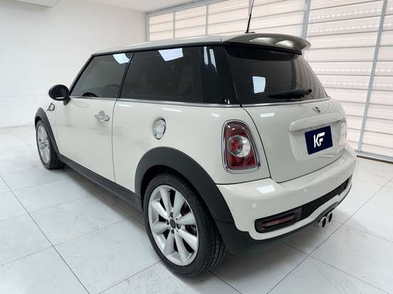 MINI-COOPER-1.6 S 16V TURBO GASOLINA 2P MANUAL MINI-COOPER-2013