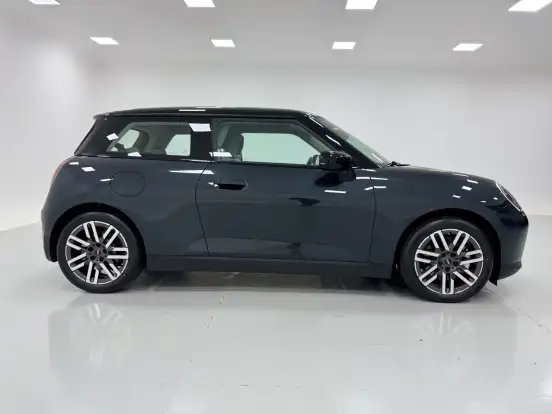 MINI-COOPER-40,7 KW ELÉTRICO 2P E MINI-COOPER-2025