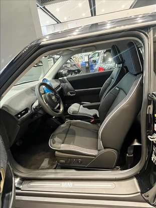 MINI-COOPER-2025