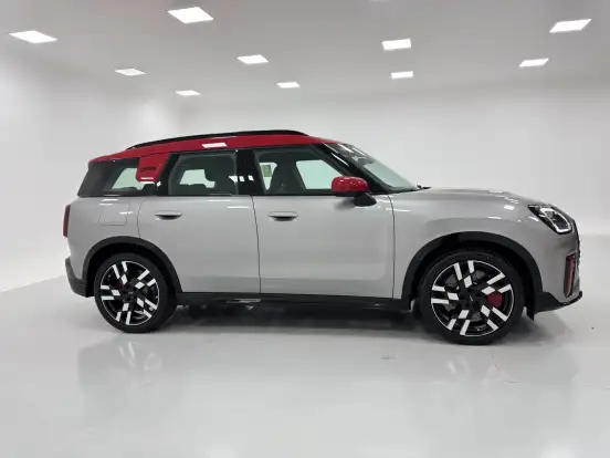 MINI-COUNTRYMAN-2025