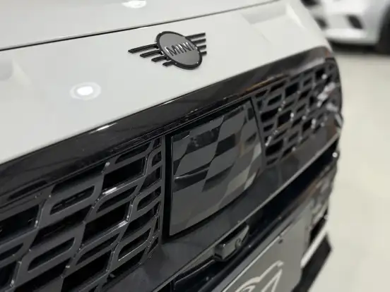 MINI-COUNTRYMAN-2025