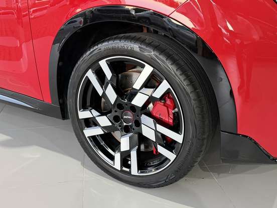 MINI-COUNTRYMAN-2025
