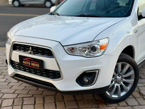 MITSUBISHI-ASX-2014